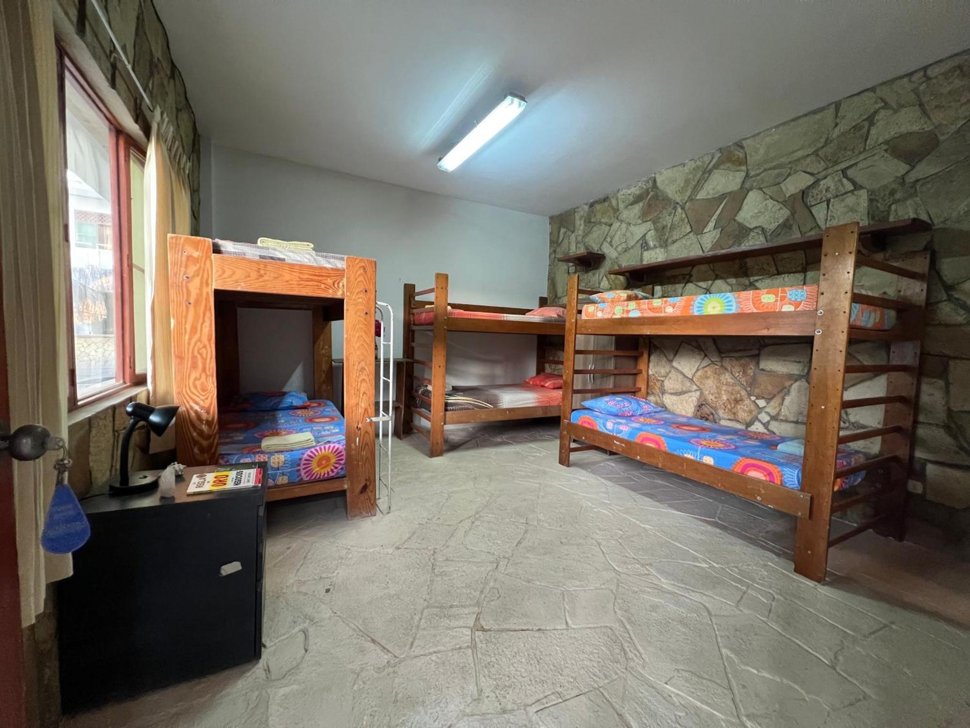 Stone House Mancora Vandrehjem Eksteriør billede